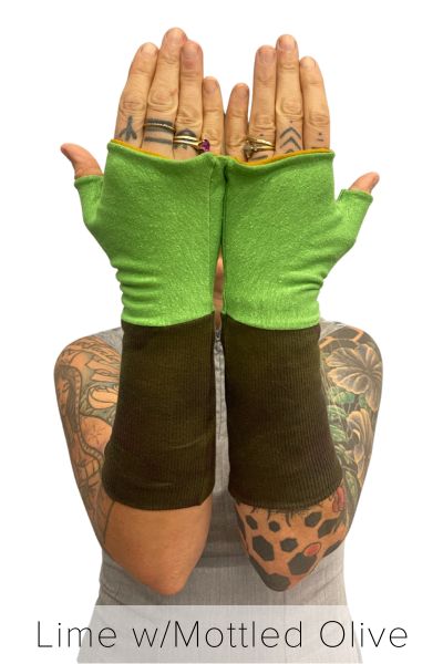 Knit Mitts® :: S/M :: ASSORTED